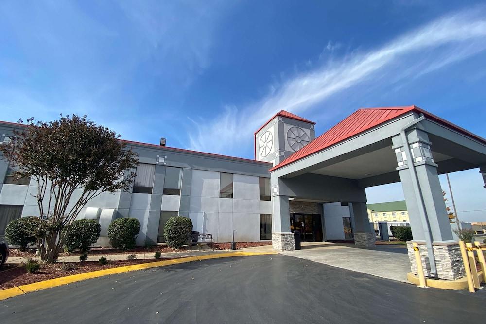 Baymont By Wyndham Lavergne La Vergne Exterior photo
